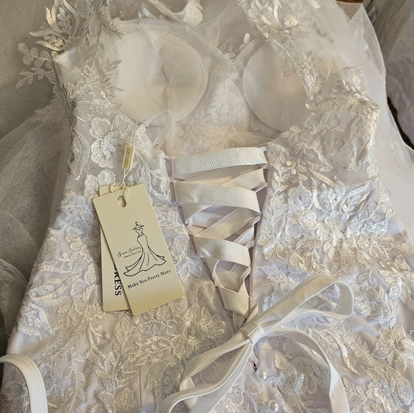Nwt Beautiful Wedding Dress - Picture 13 of 16